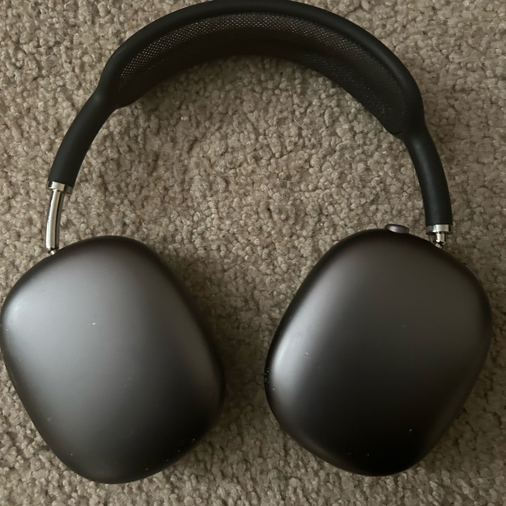Wireless Over-Ear Headphones - Black